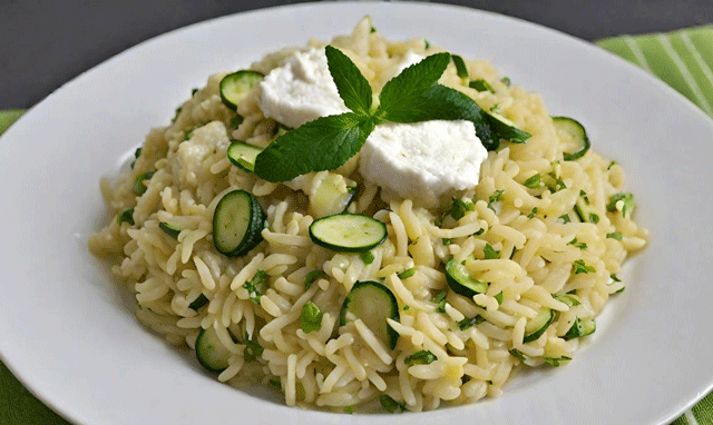 Riz courgettes menthe et chèvre