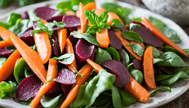 Salade carottes-betteraves au basilic