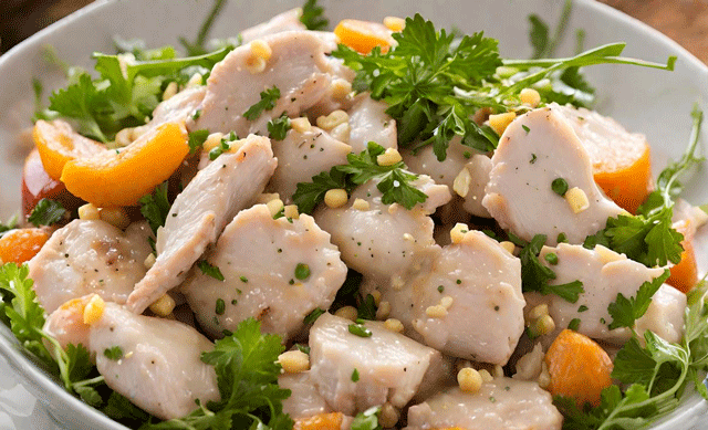 Salade Méditerranéenne de Poulet aux Saveurs d'Agrumes